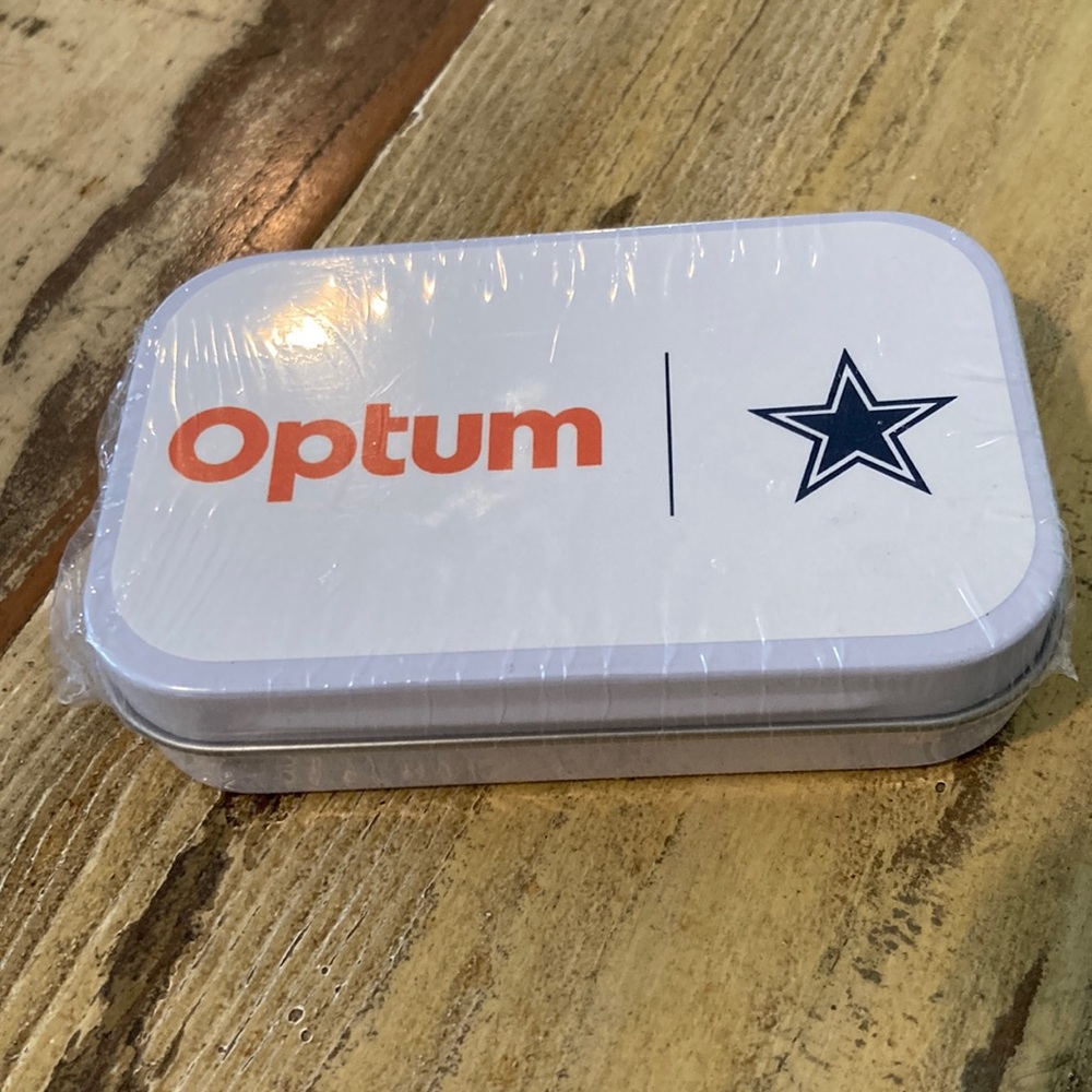DALLAS COWBOYS FIRST AID BOX! NEW IN WRAPPER